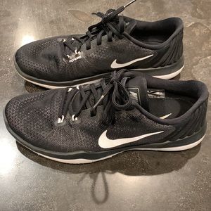 Women’s Nike Training Flex Supreme TR5 Flywire Shoe